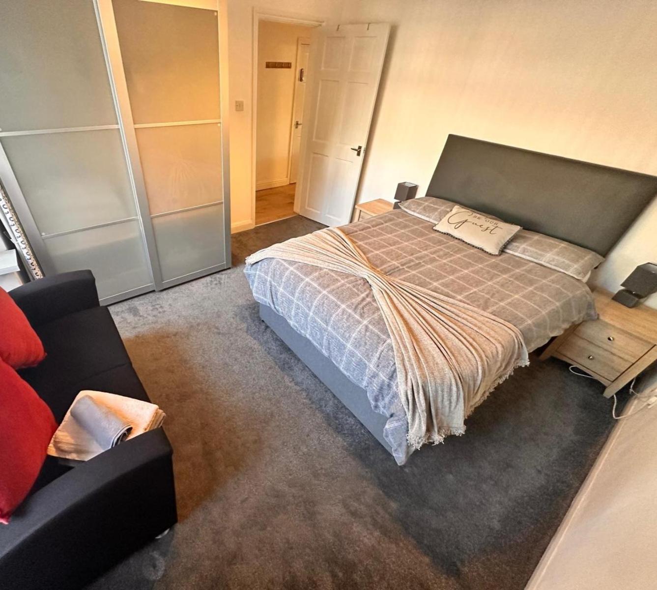 Birmingham Blissful Apartment With 2 Bedrooms Экстерьер фото