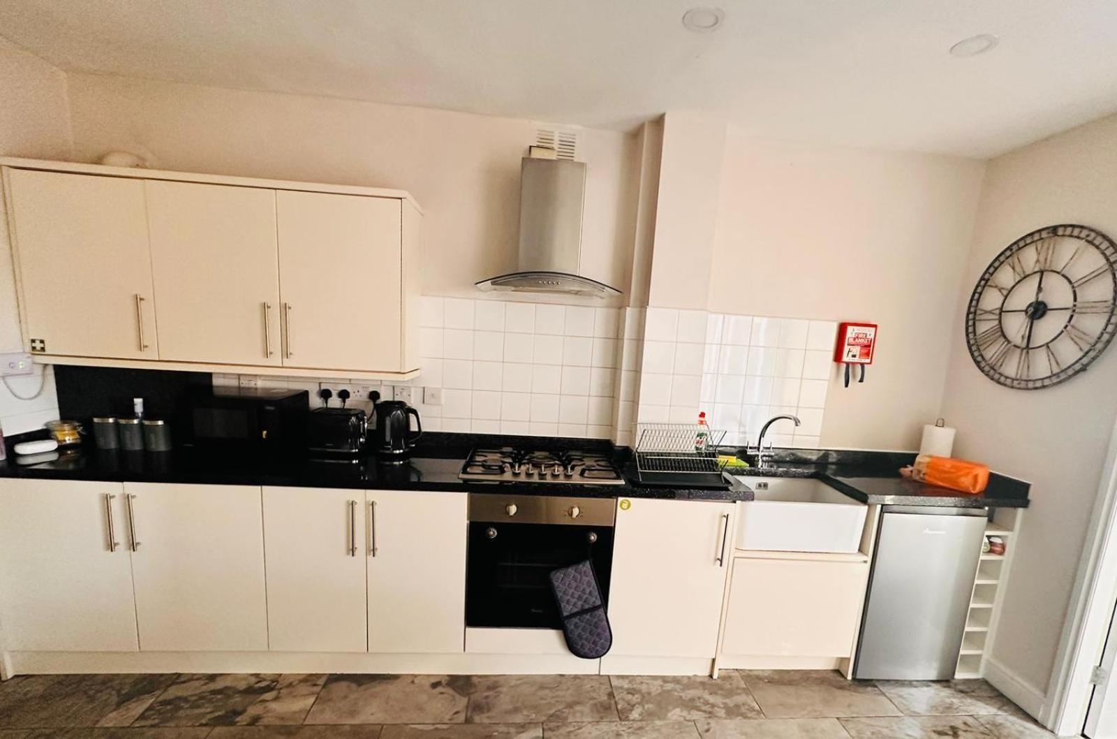 Birmingham Blissful Apartment With 2 Bedrooms Экстерьер фото